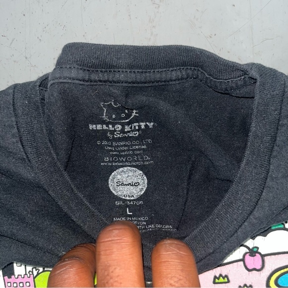 Bioworld Black Hello Kitty Kids T-Shirt - Picture 4 of 4